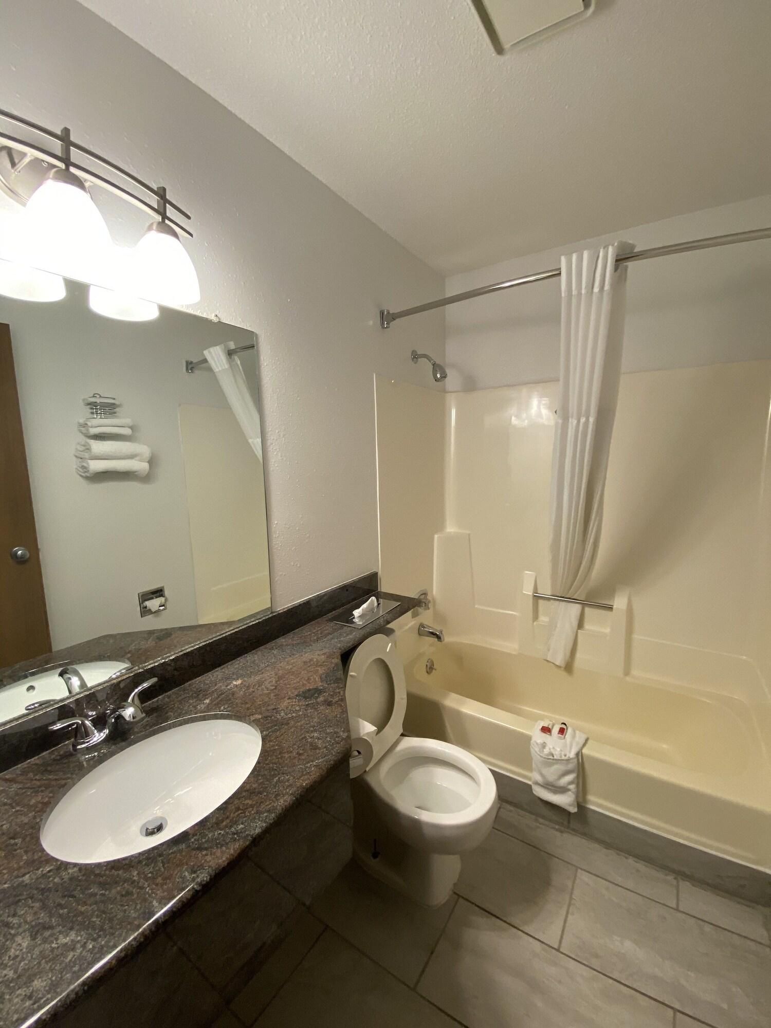 Travelodge By Wyndham La Porte/Michigan City Area Εξωτερικό φωτογραφία